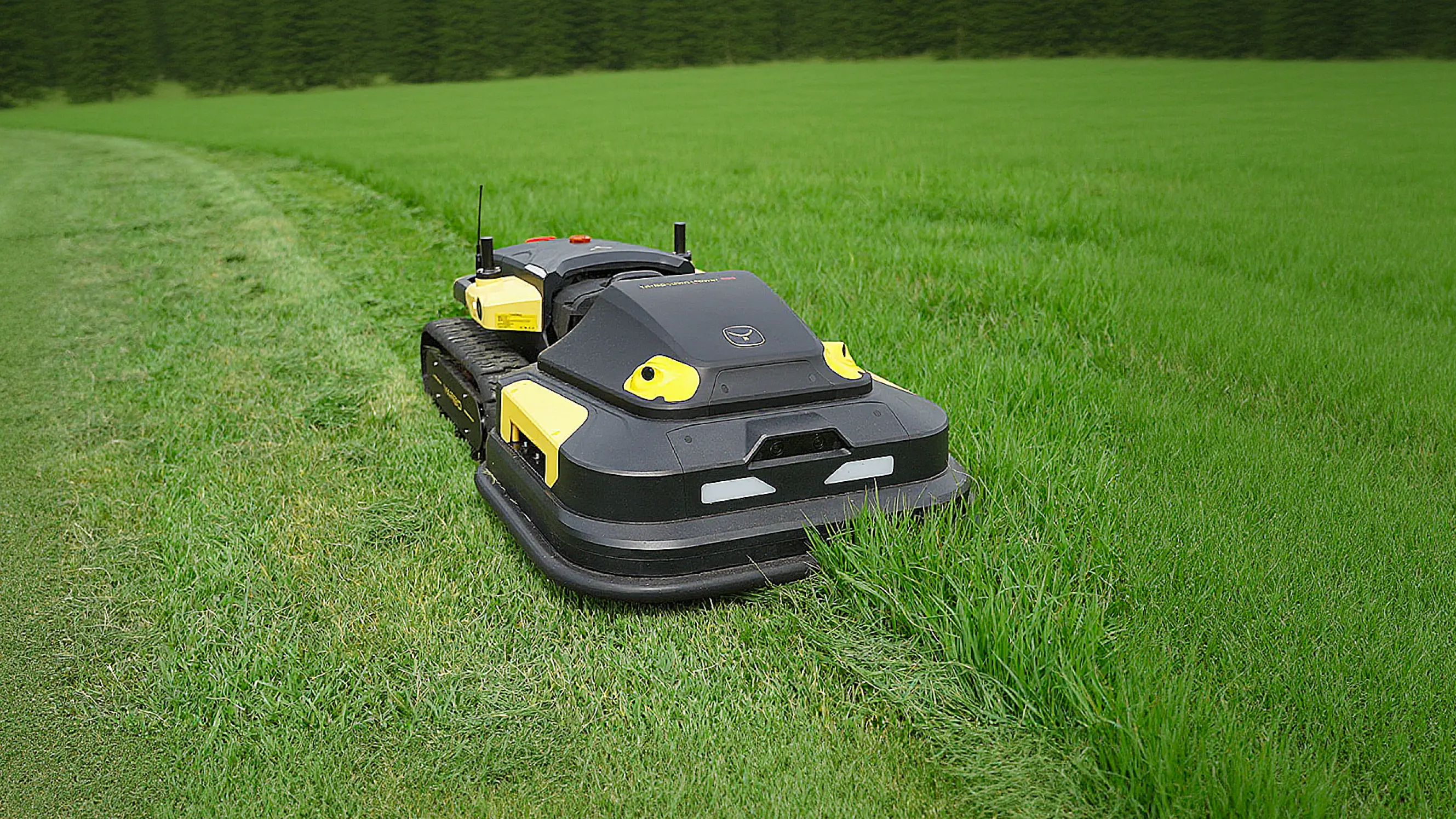 Yarbo Lawn Mower Pro angle 3